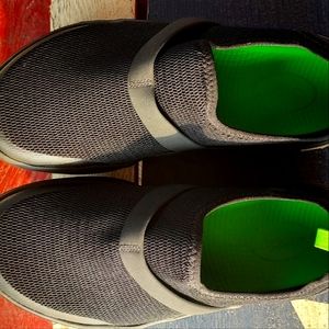 New black on black recovery shoes. Never worn, just tried on . RUN SMALL